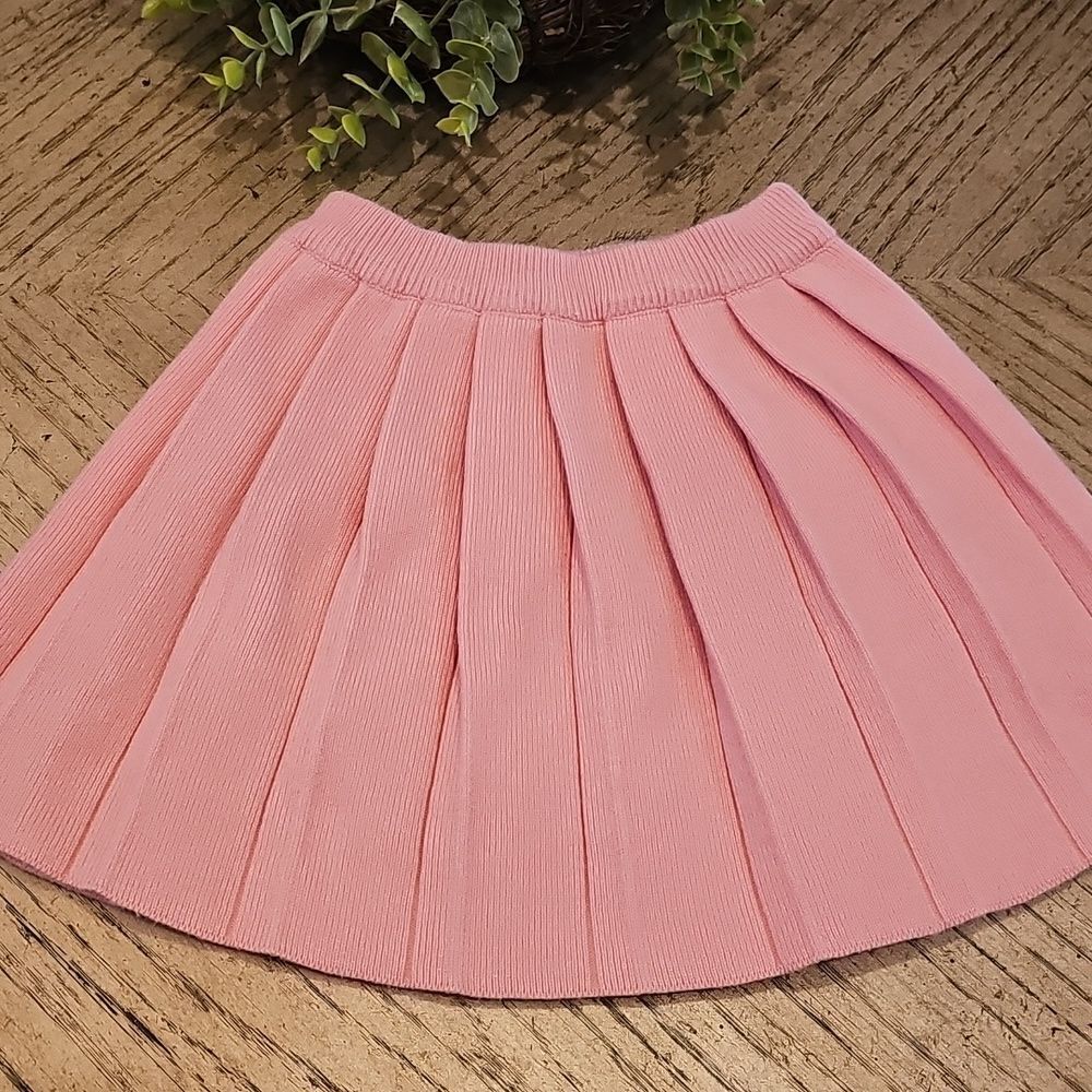 Pink Pleated Skirt Size 4T Very Stetchy